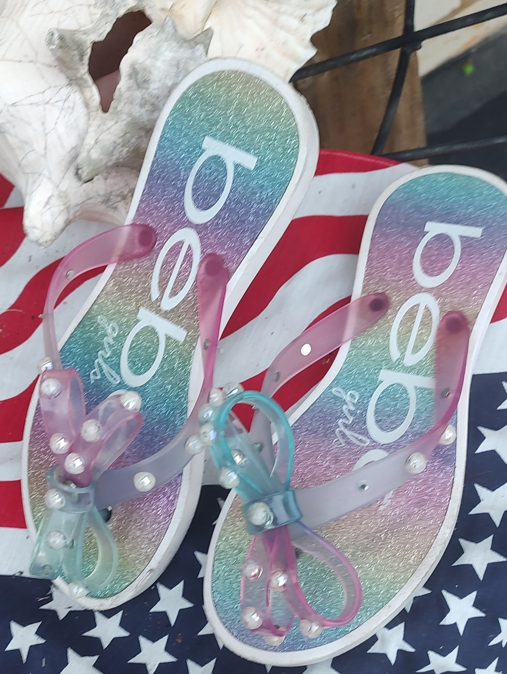Bebe Girls// Flip Flops - Picture 3 of 8